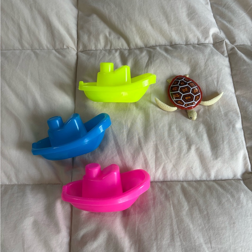 ⭐️ Bath Toys